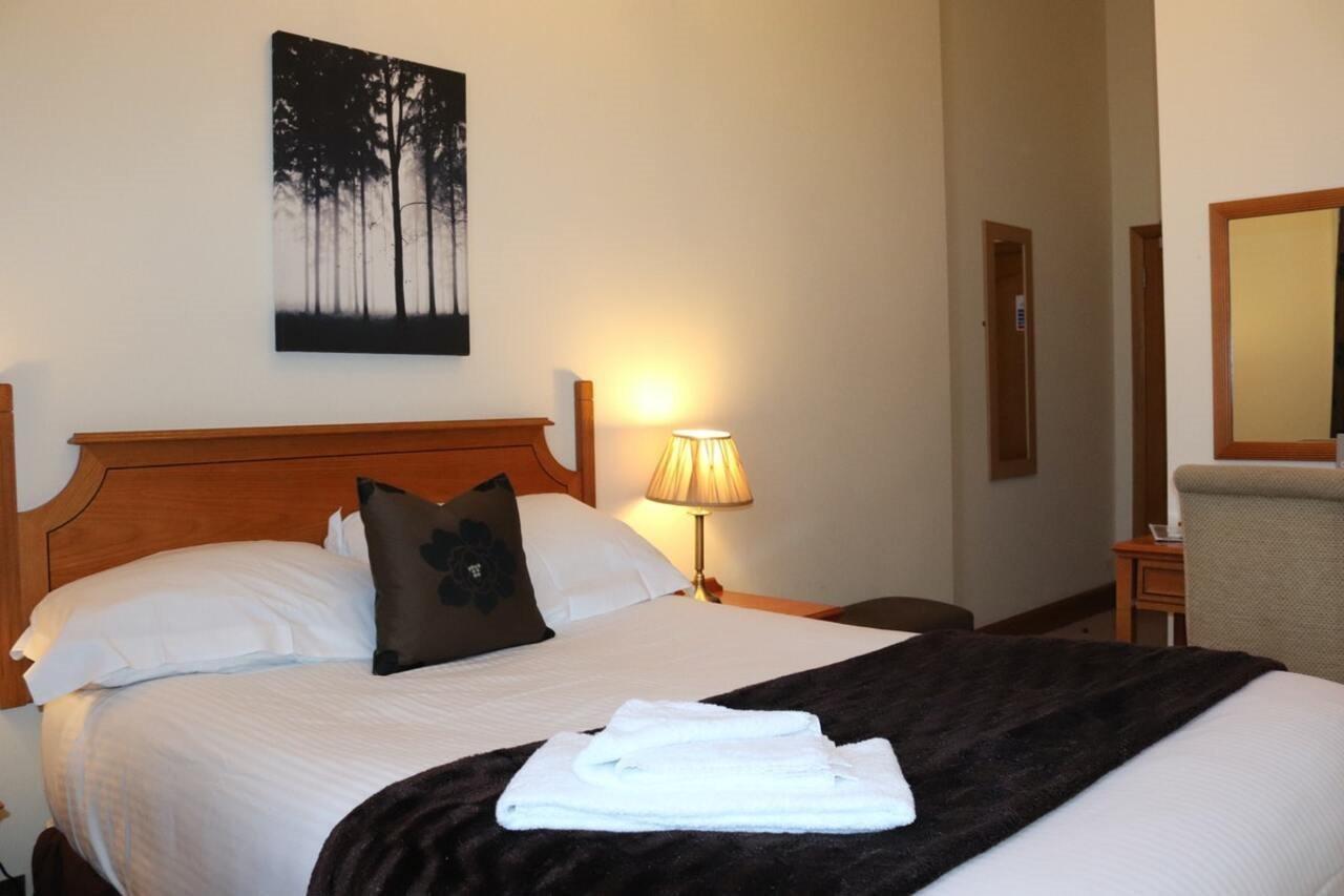 The City Hotel Dunfermline Zewnętrze zdjęcie