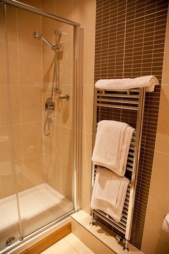 The City Hotel Dunfermline Zewnętrze zdjęcie
