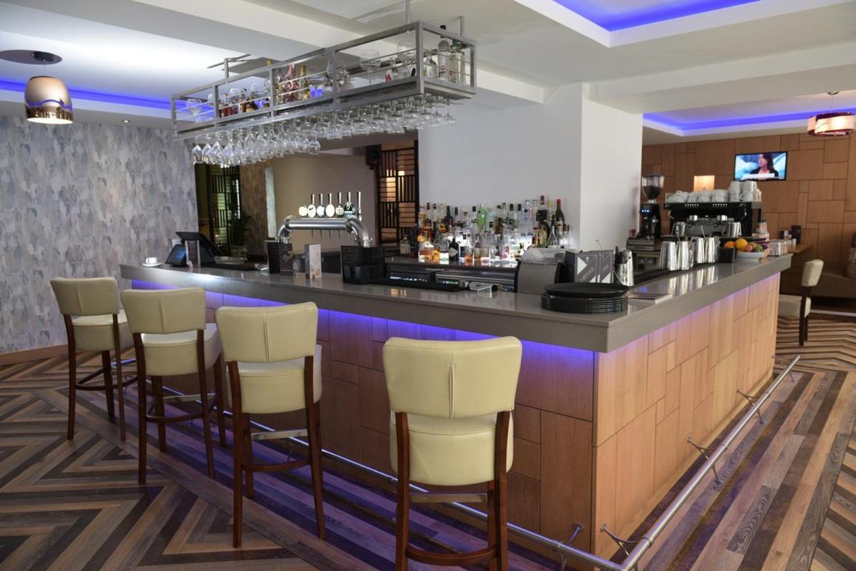 The City Hotel Dunfermline Zewnętrze zdjęcie